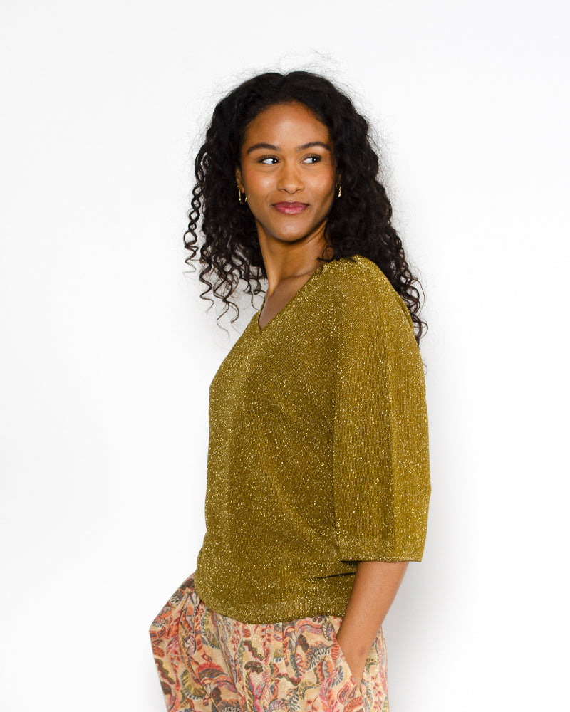 Pull col v m3/4 momoni