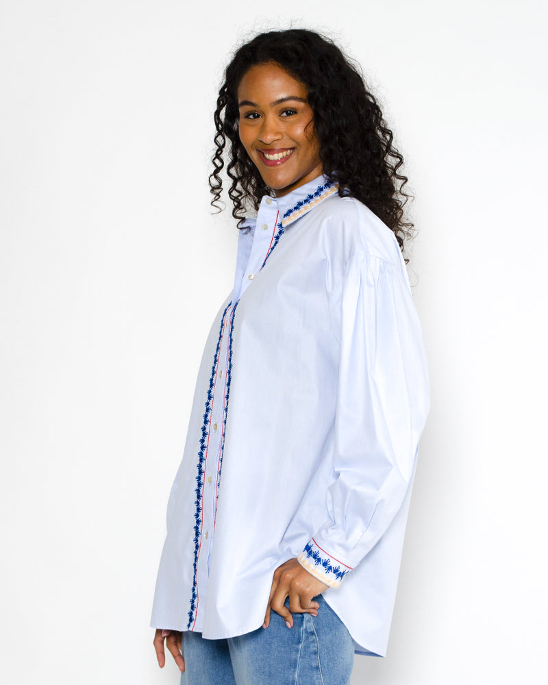 Chemise brodee poches momoni