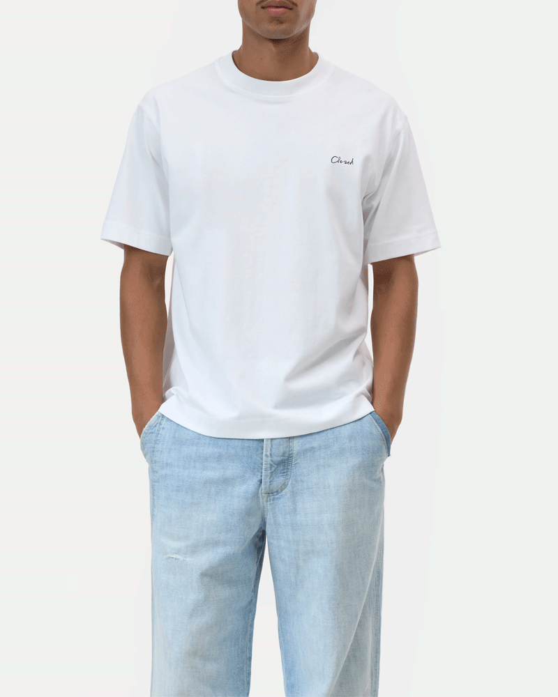 Tee shirt closed
