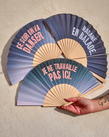 Eventail travaille pas ici podevache