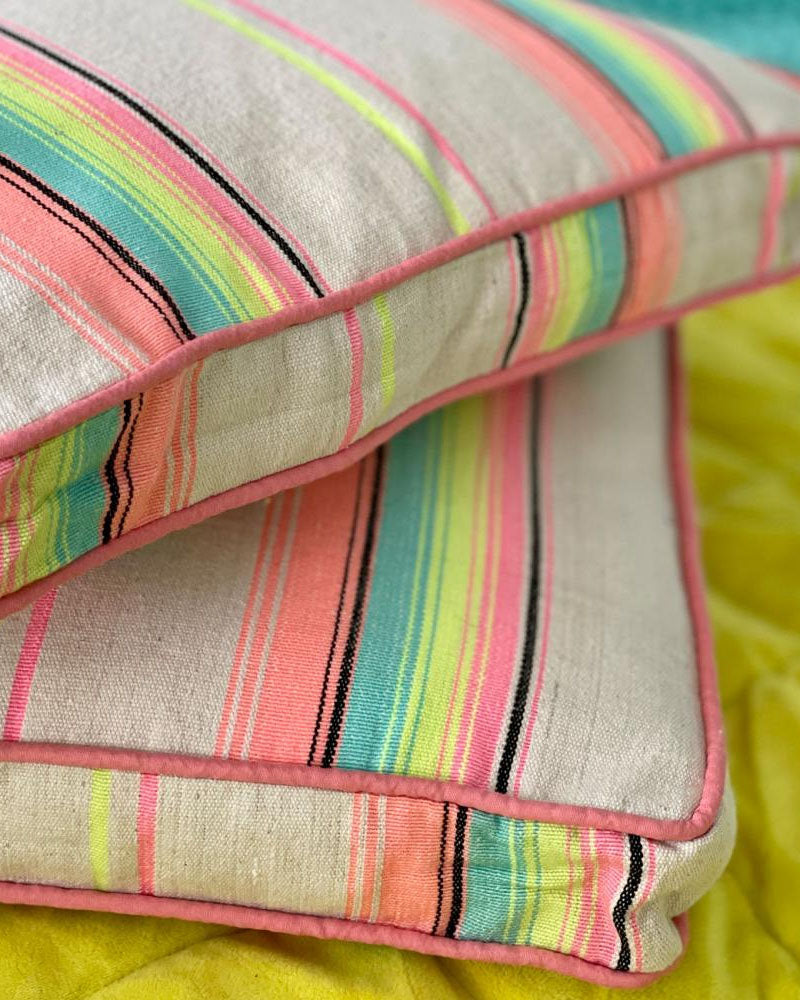 Coussin neonstripe 40x40 noï