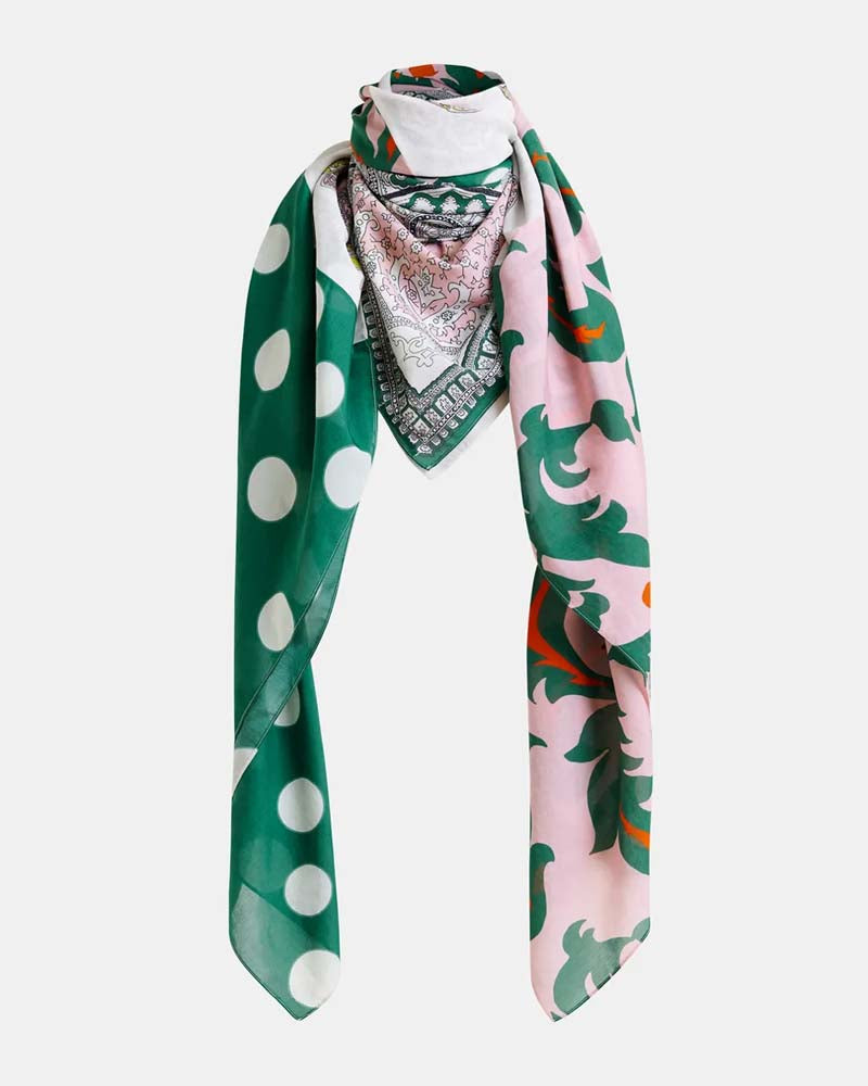 Foulard essentiel