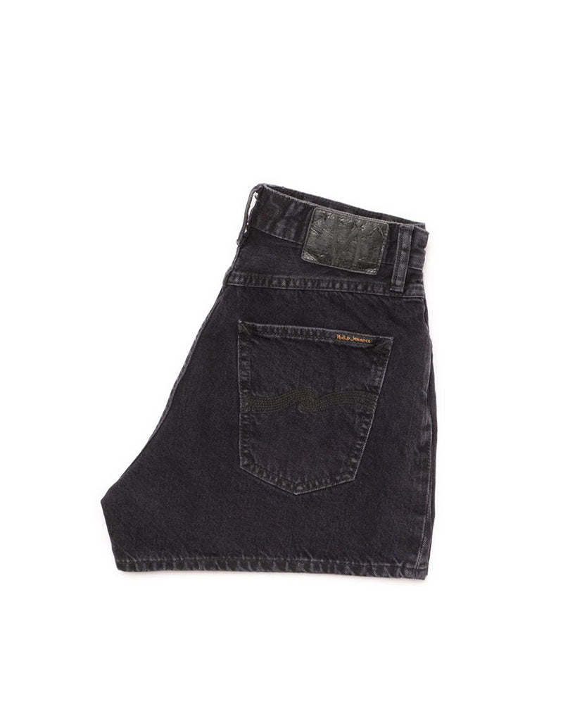 Short maeve nudie woman