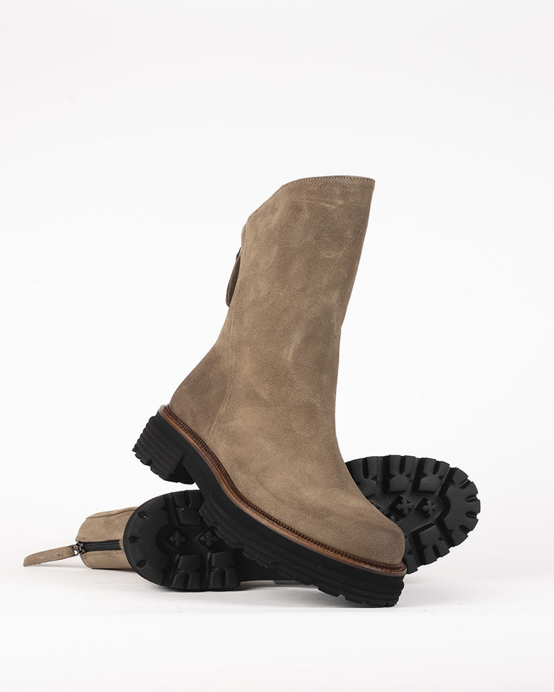 Boots mat 20