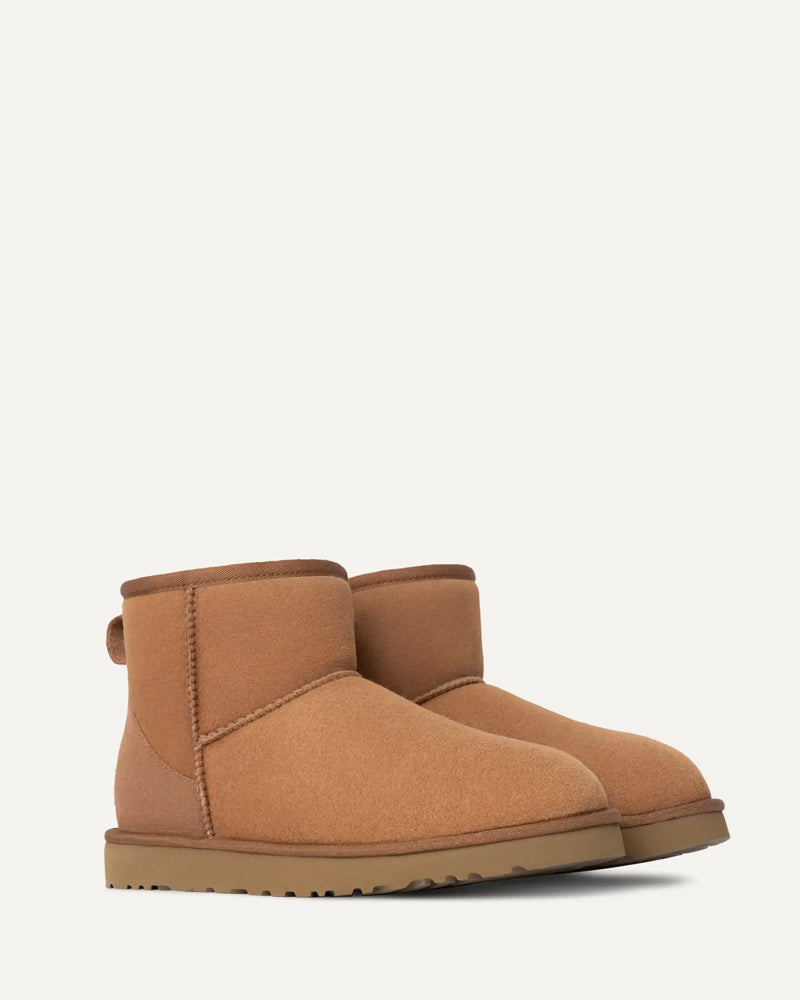 Boots & Bottines UGG MEN - Boots classic mini ugg men