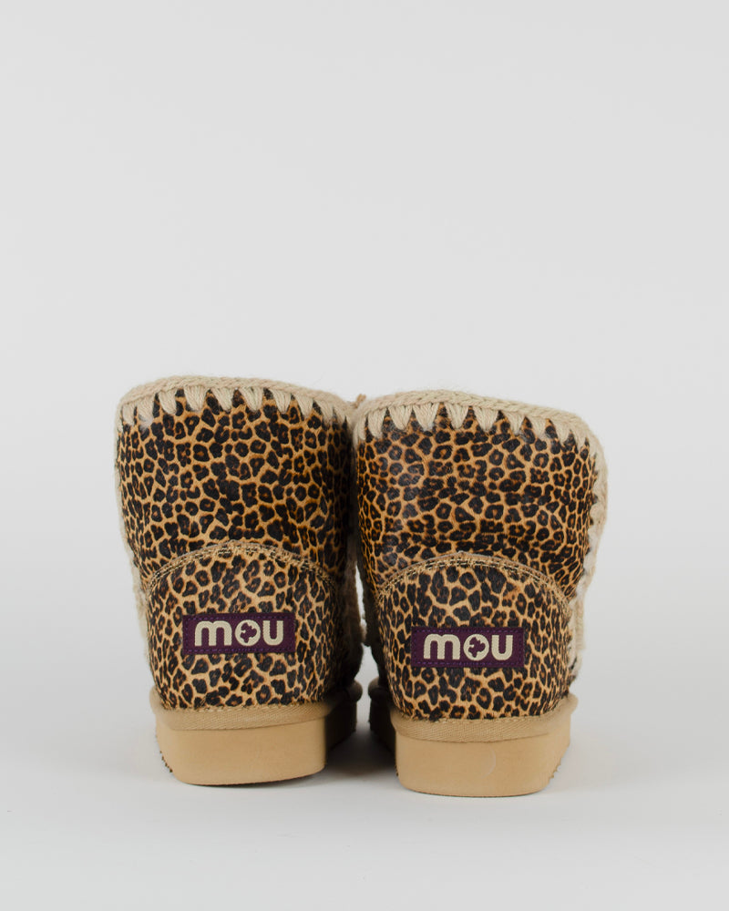 Boots mou