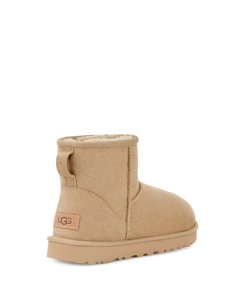 Boots classic mini ugg