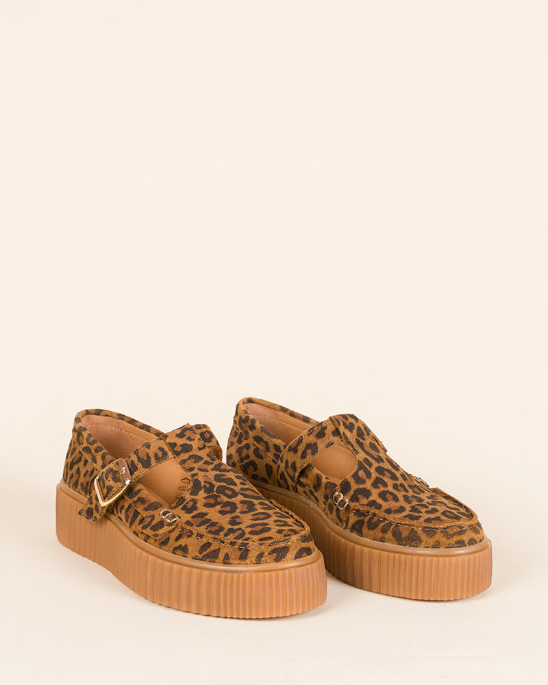 Mocassins we do