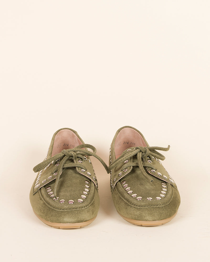 Mocassins kennel and schmenger