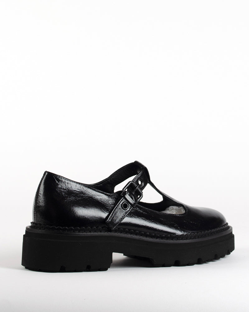 Babies kennel and schmenger