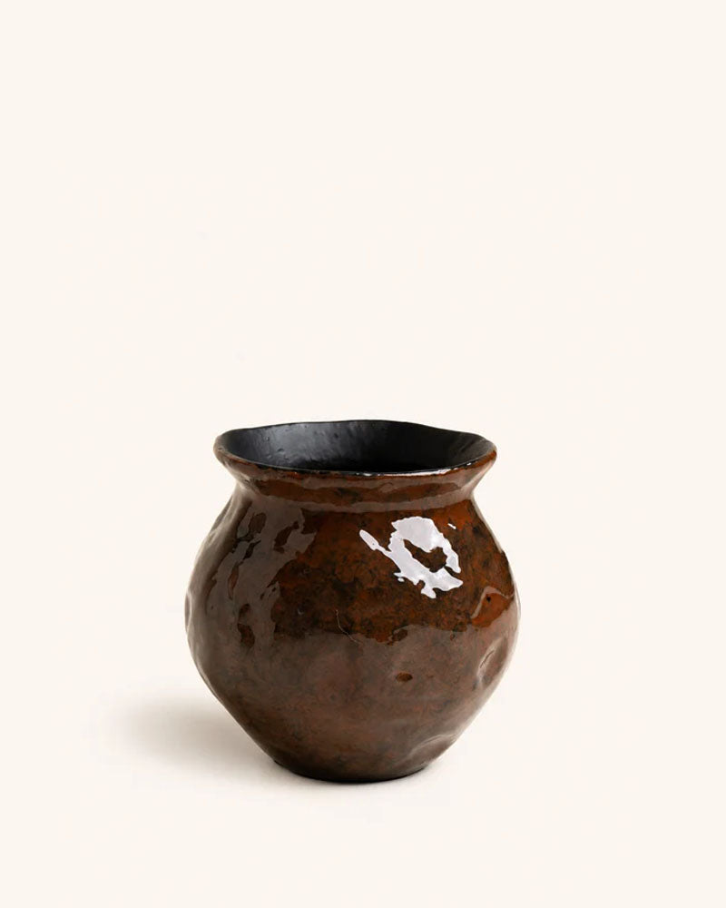 Vase s modi