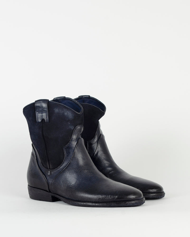 Boots jo ghost
