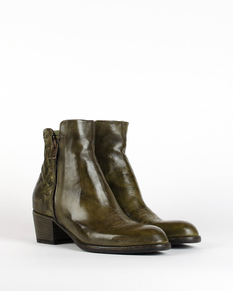 Boots king tartufoli