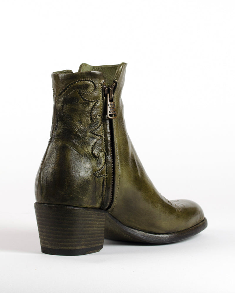 Boots king tartufoli