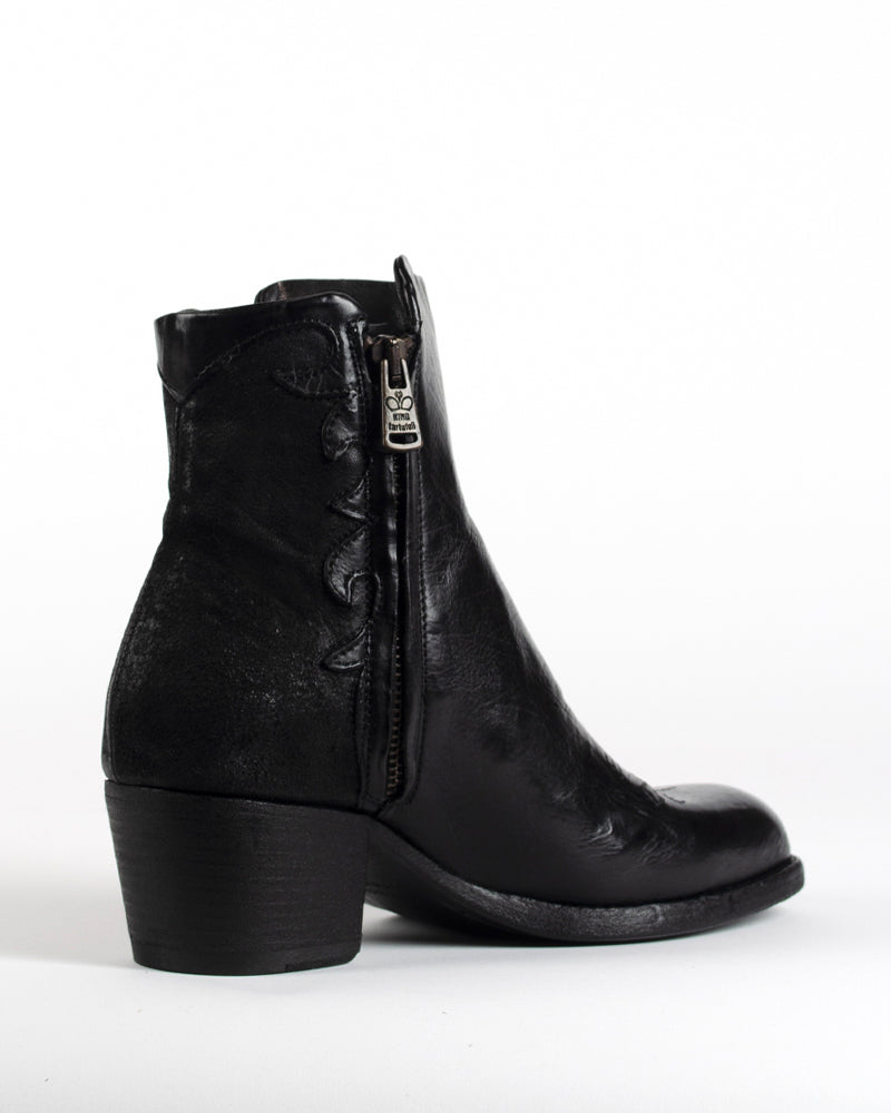 Boots king tartufoli