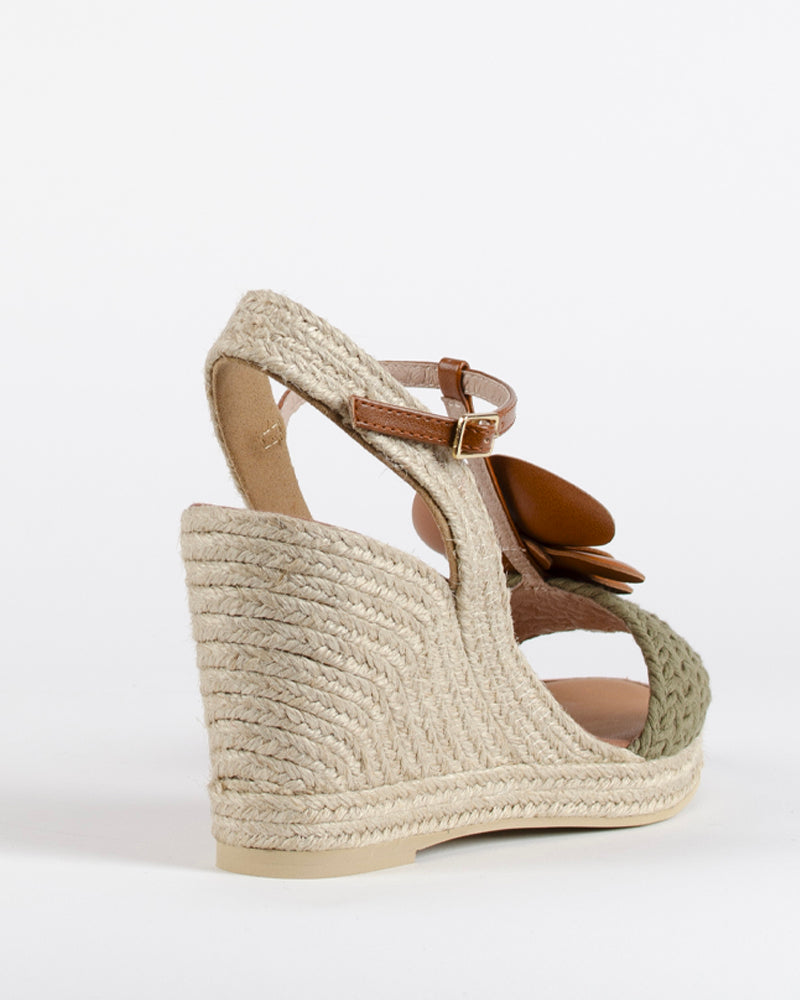 Sandale compensee fleur casteller