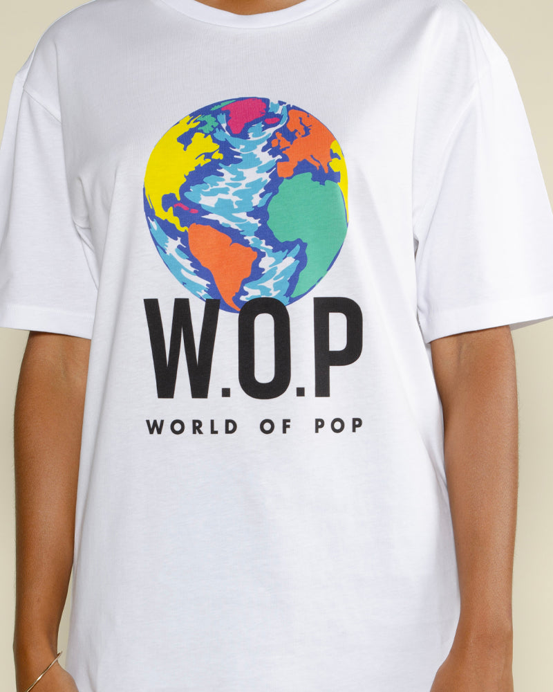 Tee shirt world of pop
