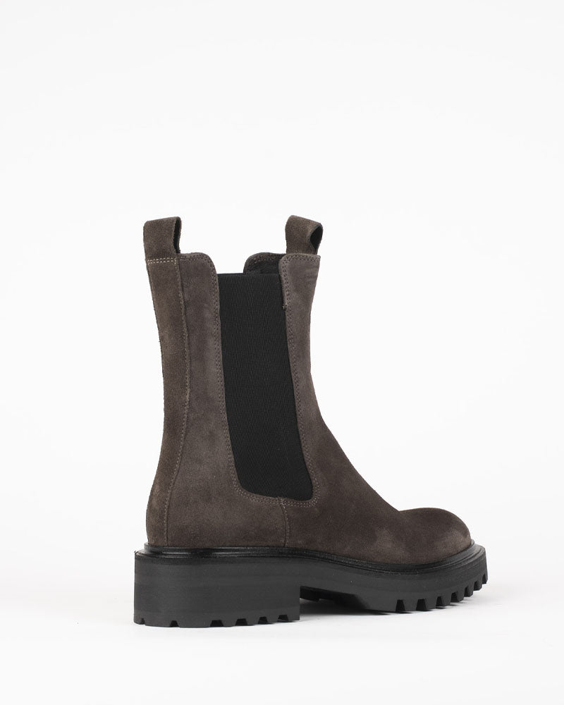 Boots billi bi