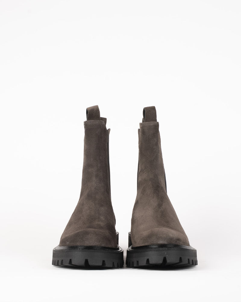 Boots billi bi