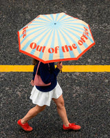 Parapluie pliant out of the office fisura