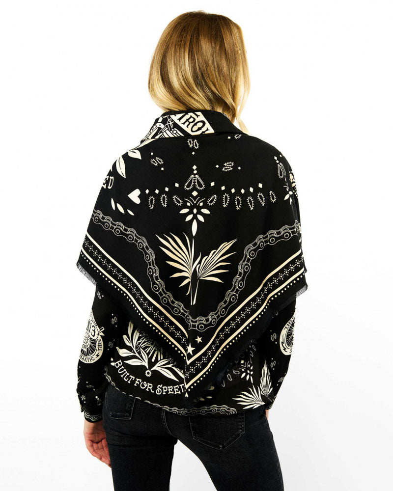 Foulard 130x130 wild