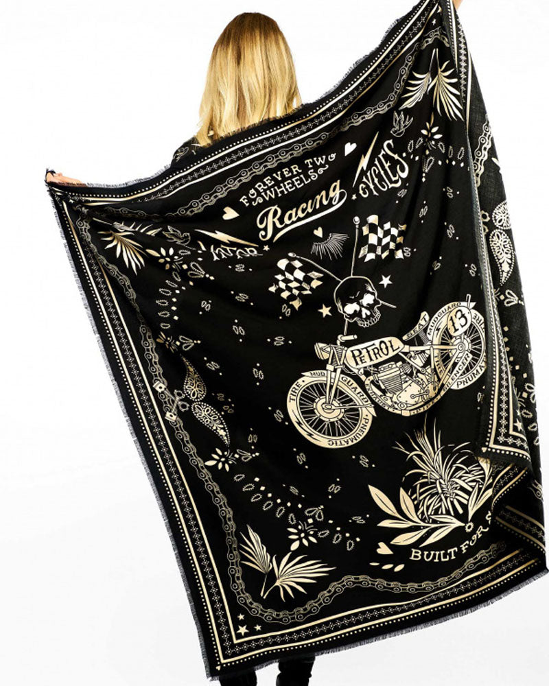 Foulard 130x130 wild