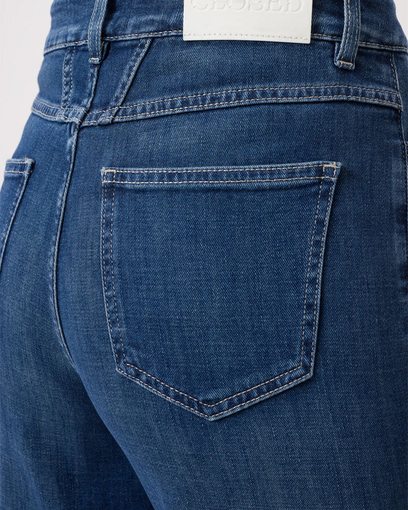 Jean glow up closed women