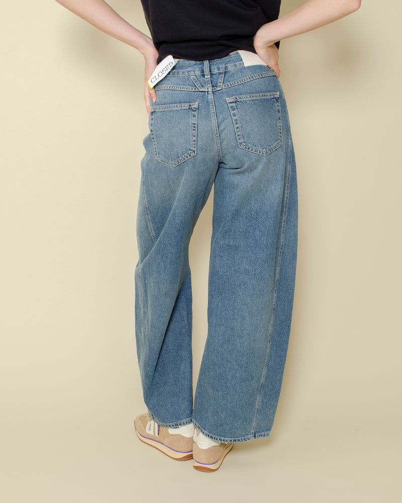 Jean tori x closed women