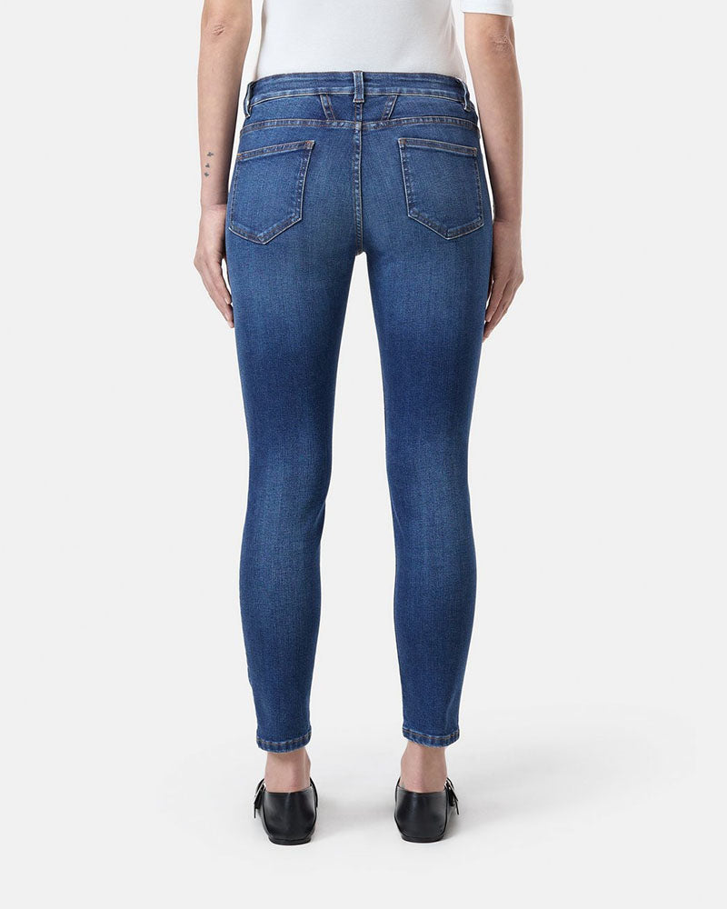  CLOSED WOMEN - Jean baker closed women