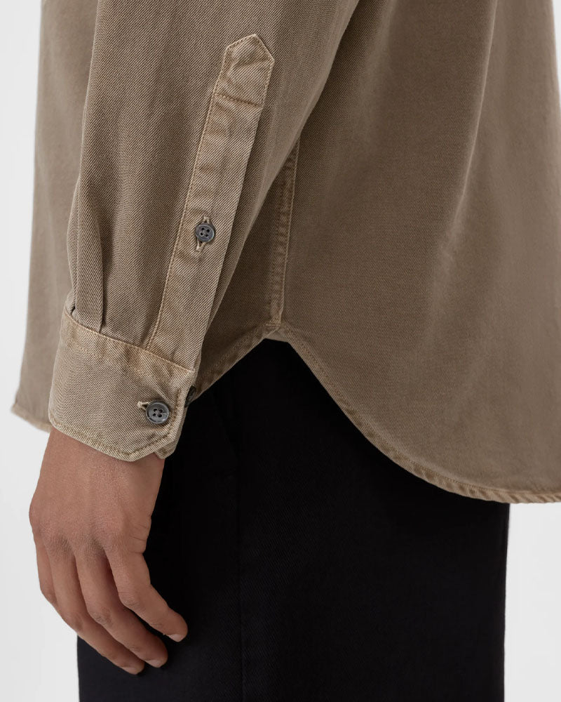 Chemise closed