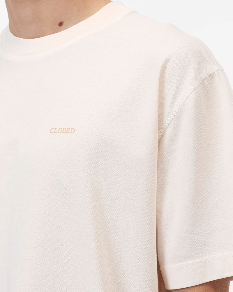 Tee shirt closed