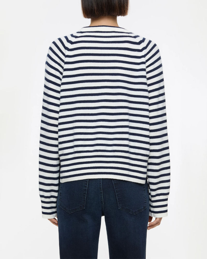 Mariniere closed woman