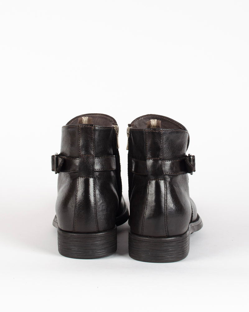 Boots chronicle