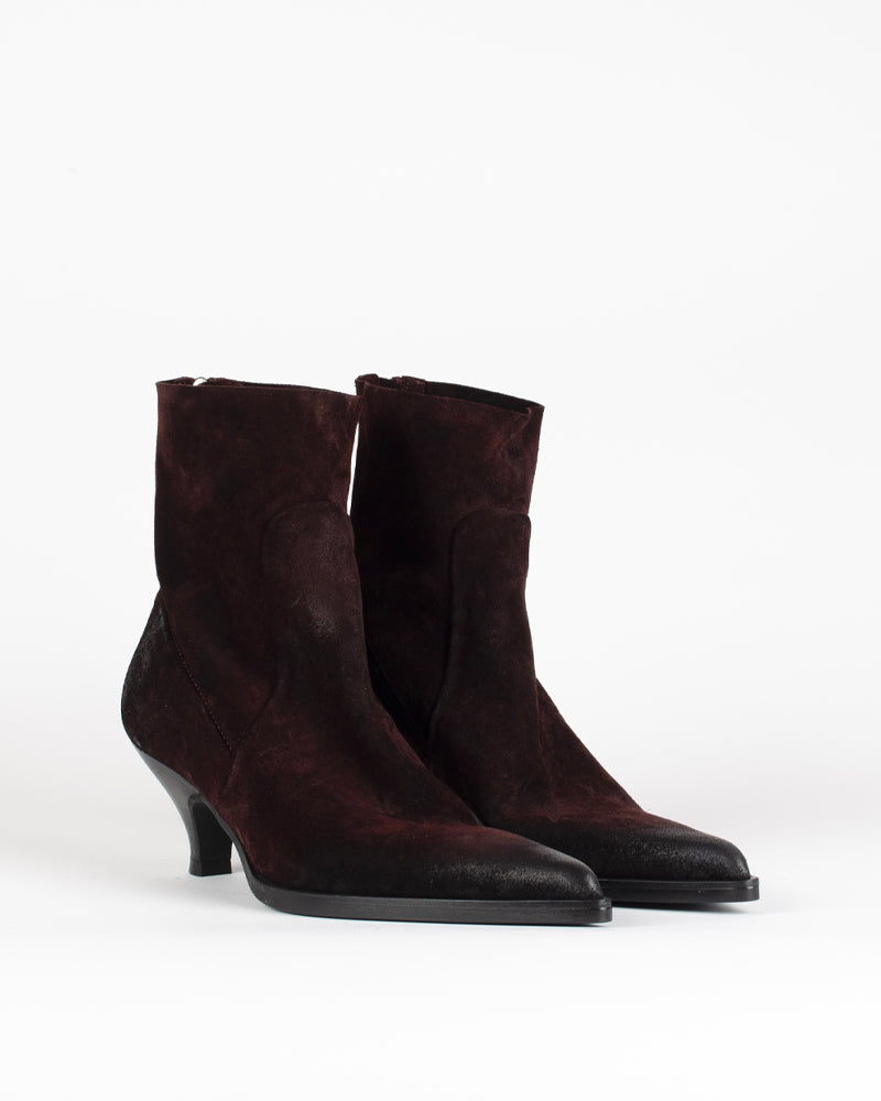 Boots thais