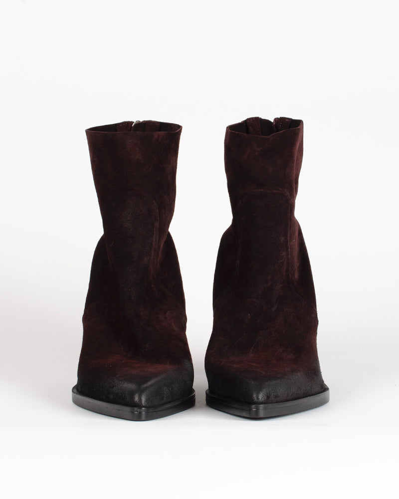 Boots thais