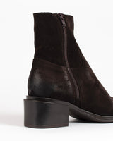 Boots aramis