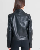 Veste elina