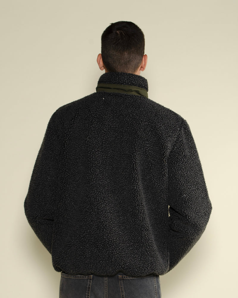 Veste iron and resin