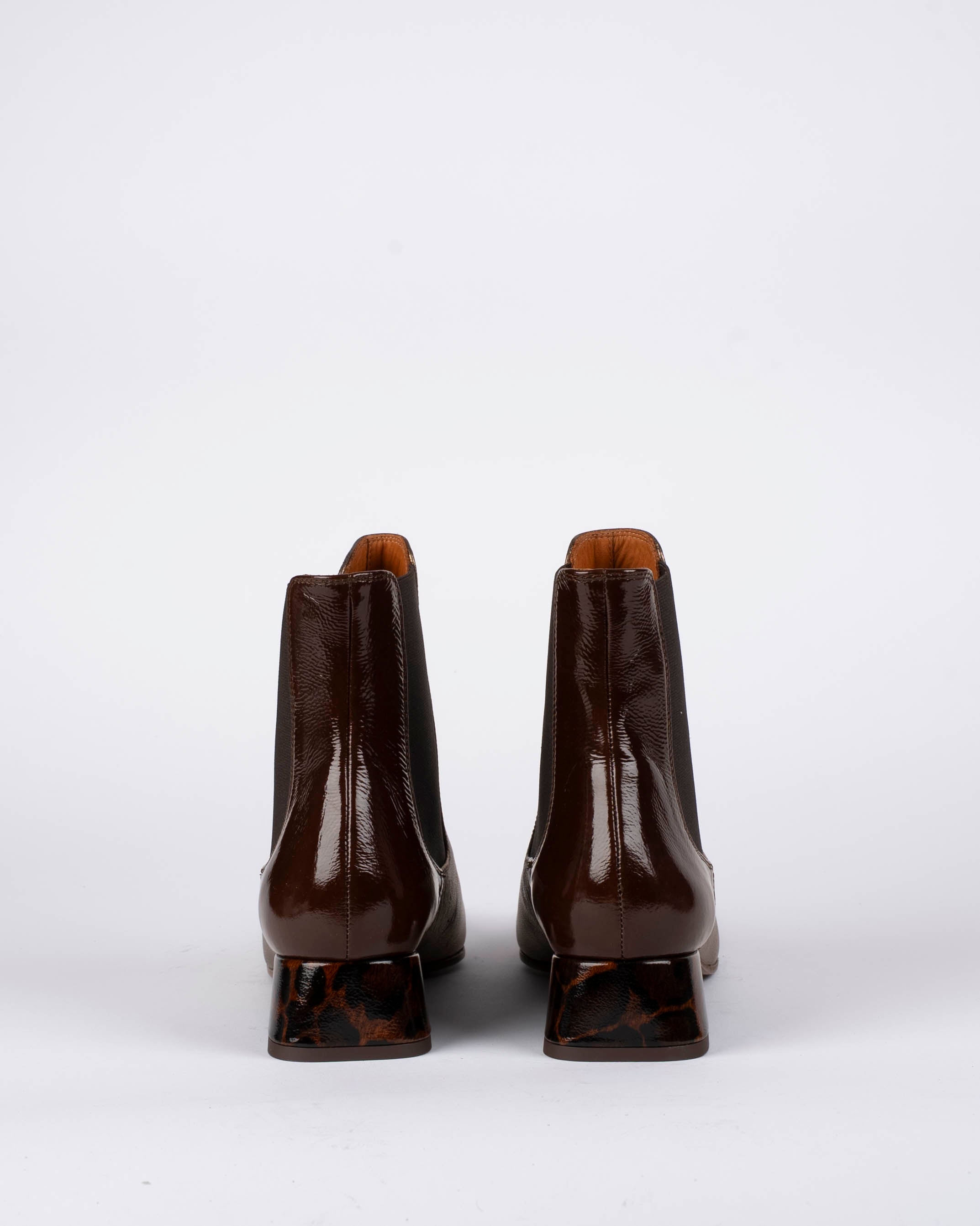 Boots chie mihara