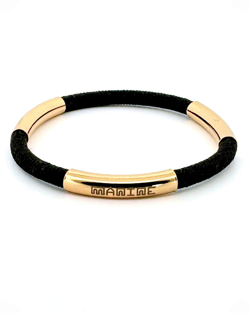 Bracelet manine design