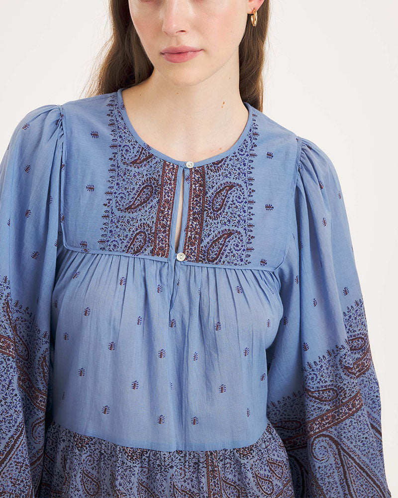 Robe antik batik