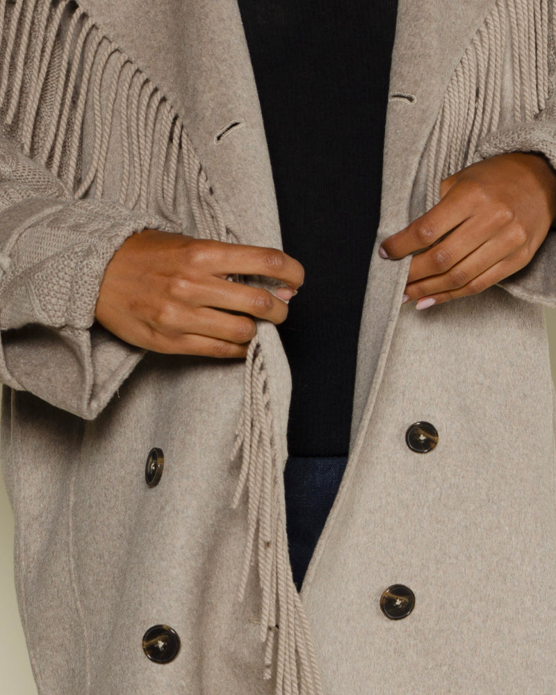 Manteau not shy