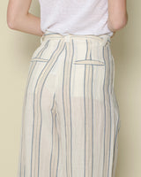 Pantalon v de vinster