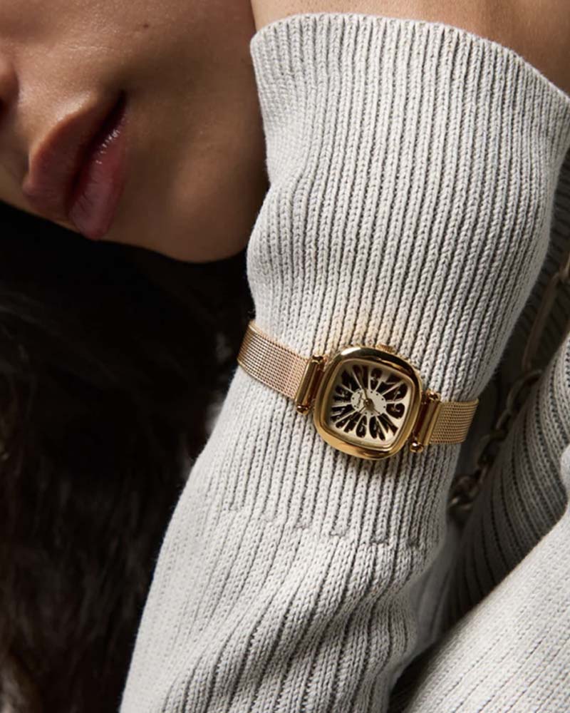 Montre moneypenny komono