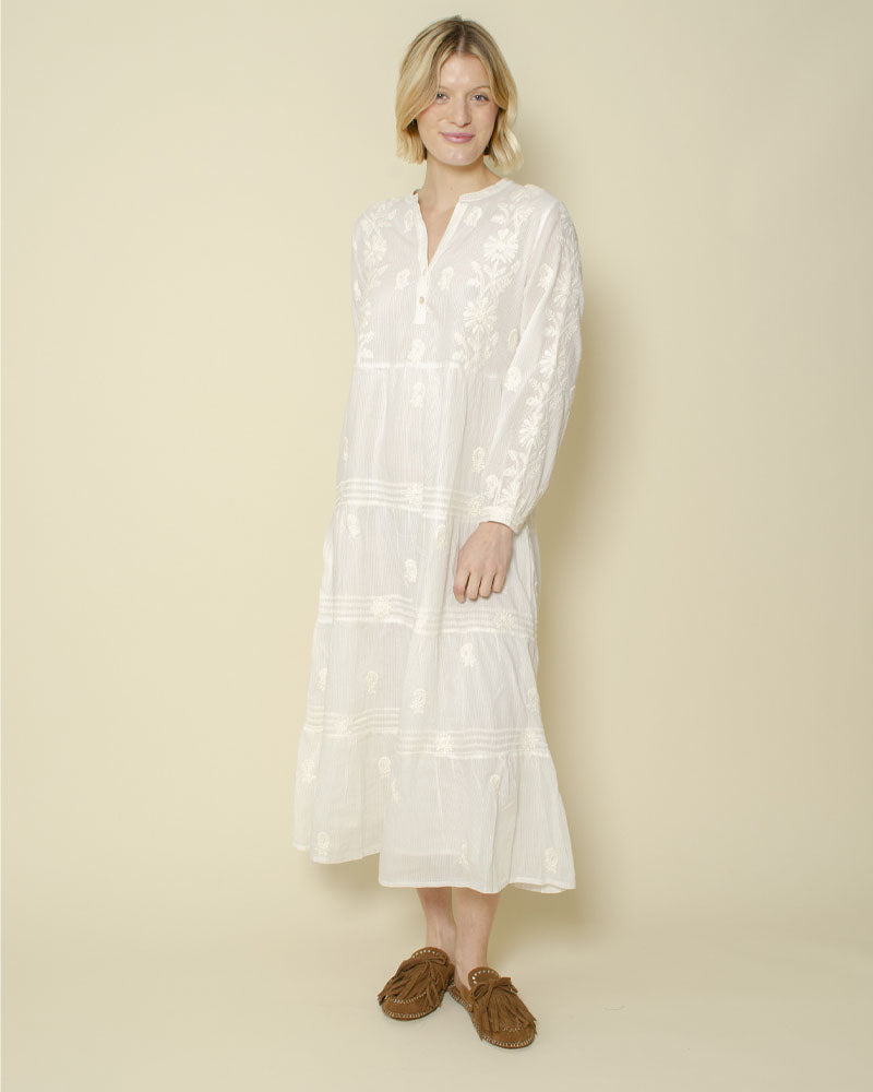 Robe maison hotel