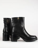 Boots livia