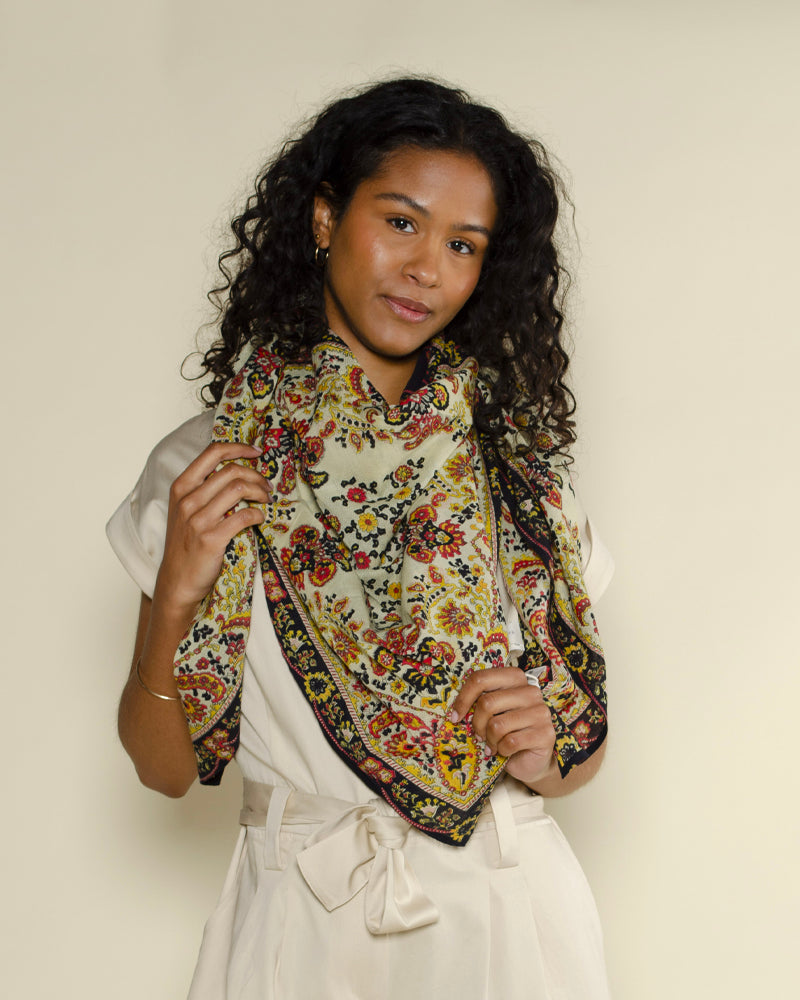 Foulard antik batik
