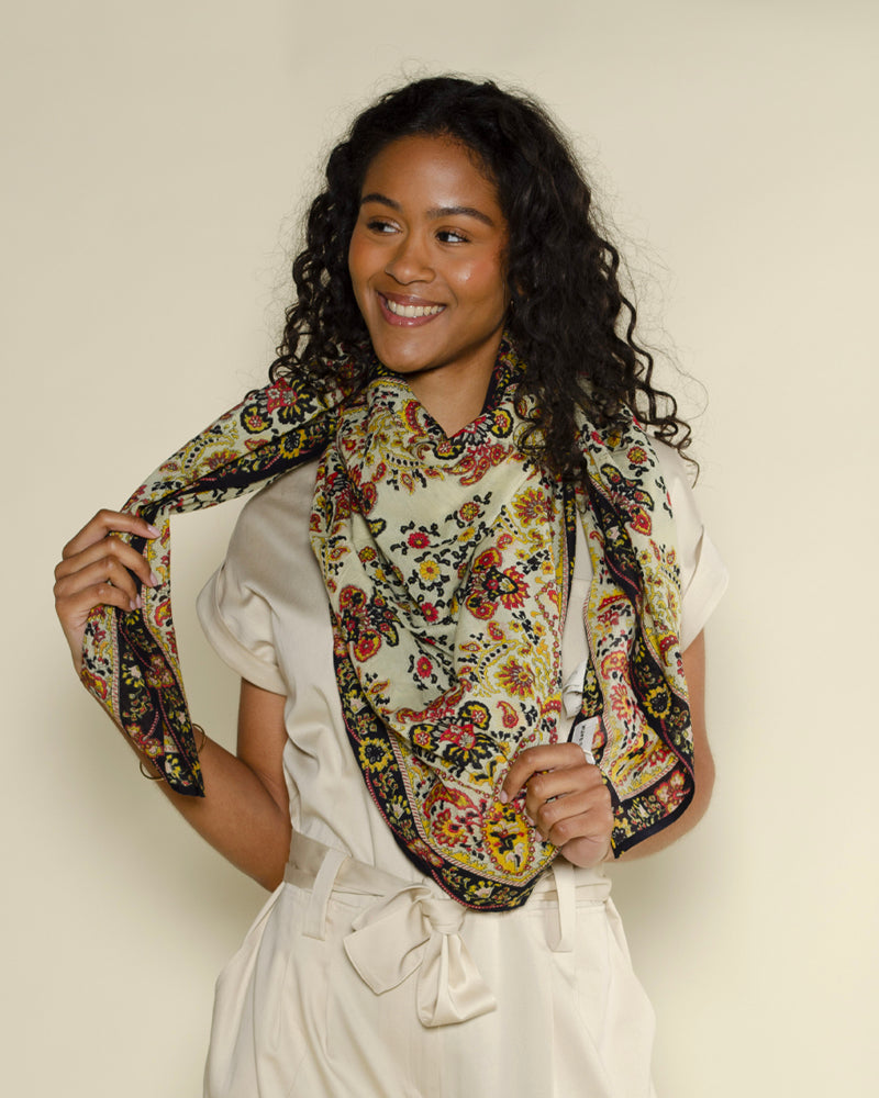 Foulard antik batik