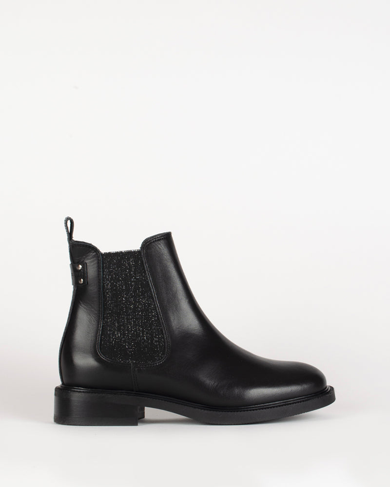Boots maxine