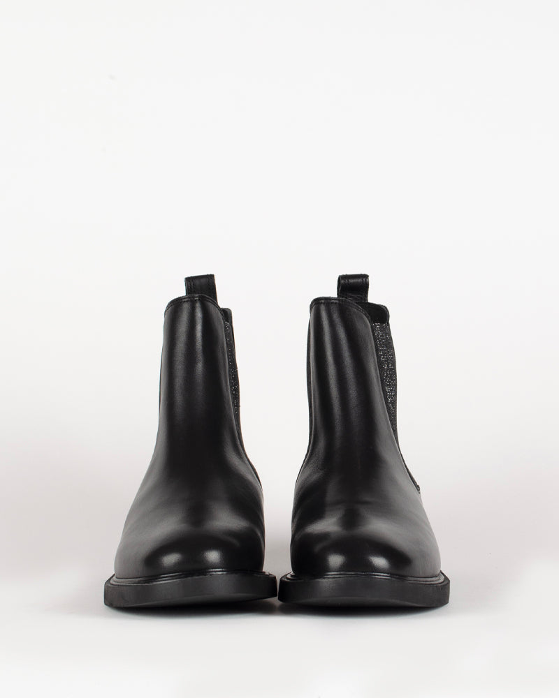 Boots maxine